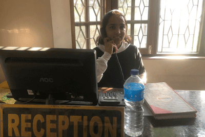 Receptionist